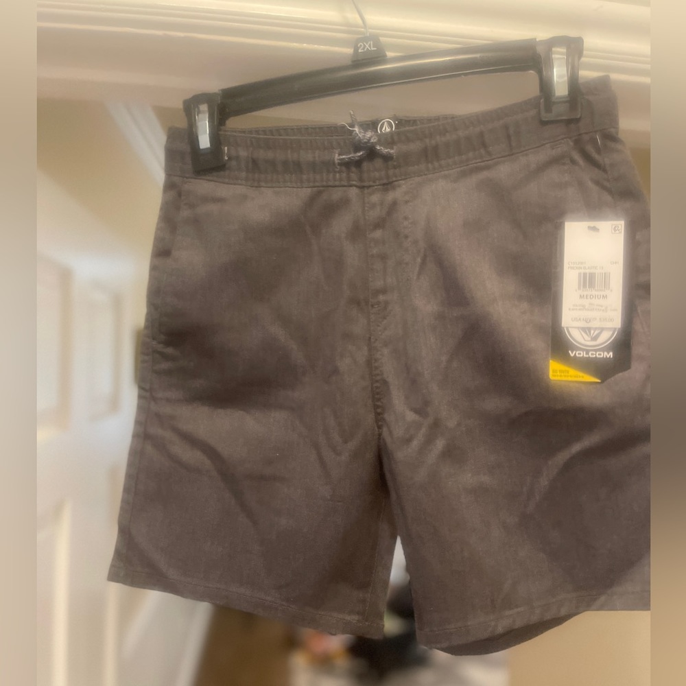 Volcom boys shorts